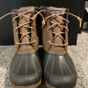 Sperry Waterproof rubber boot